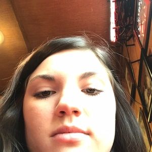 Meet your Posher, Roni